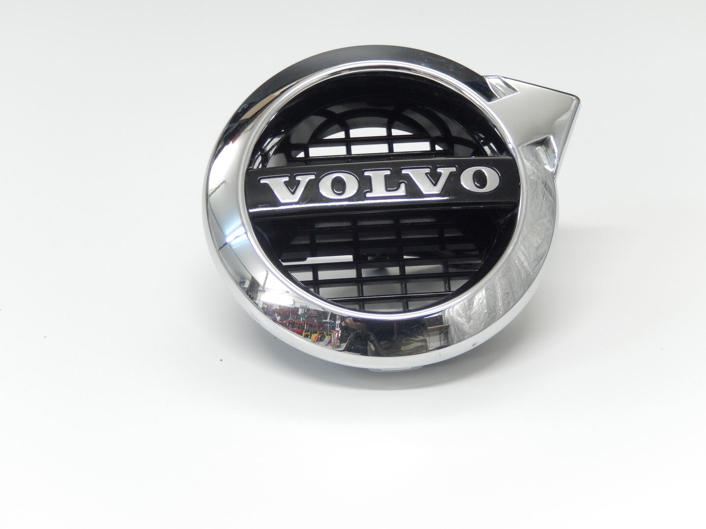 Volvo XC90 II znaczek przód 31425020